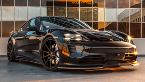 Porsche-Taycan-22-Ferrada-F8-FR10-Obsidian%2BBlack-3496.jpg