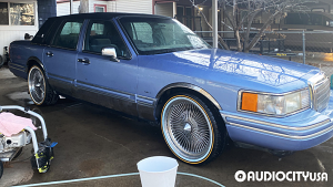Lincoln-Town%2BCar-20-LA%2BWire-Standard%2B150%2BSpoke%2BStraight%2BLace-Chrome-4759.jpg
