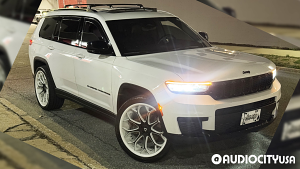 Jeep-Grand%2BCherokee-24-Azad-AZ99-Custom%2BWhite%2Bwith%2BGloss%2BBlack%2BAccents-1309.jpg