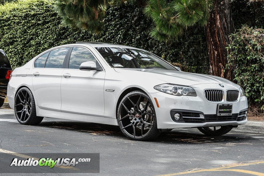 22" Giovanna Wheels Haleb Glossy black Rims