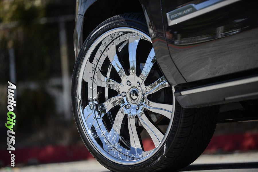 1_2016_cadillac_escalade_26_forgiato_inferno_wheels_audiocityusa