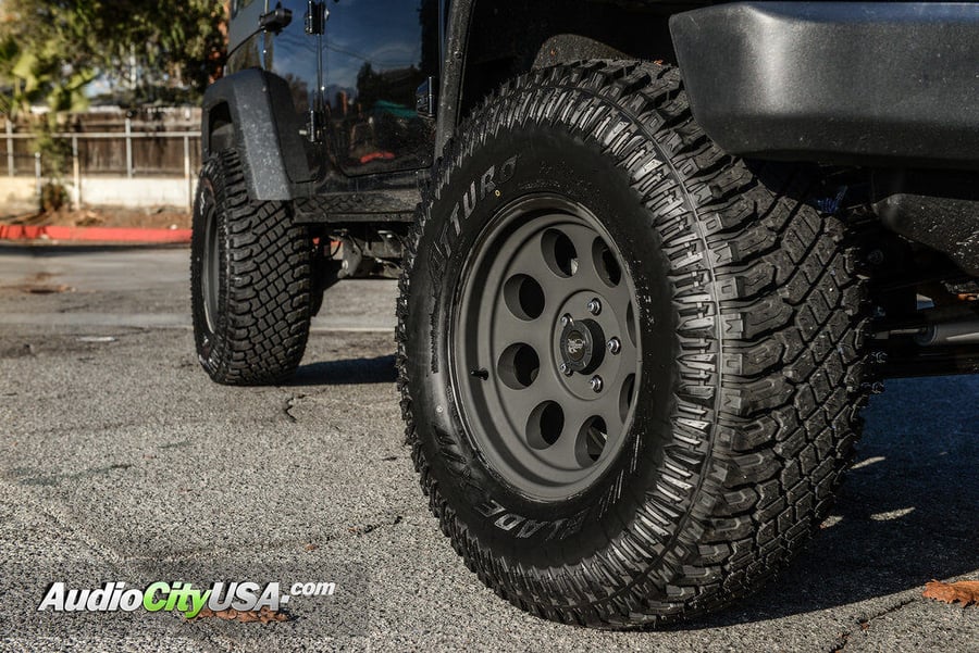 2016_jeep_wrangler_jk_17_pro_comp_7069_flat_black_audiocityusa
