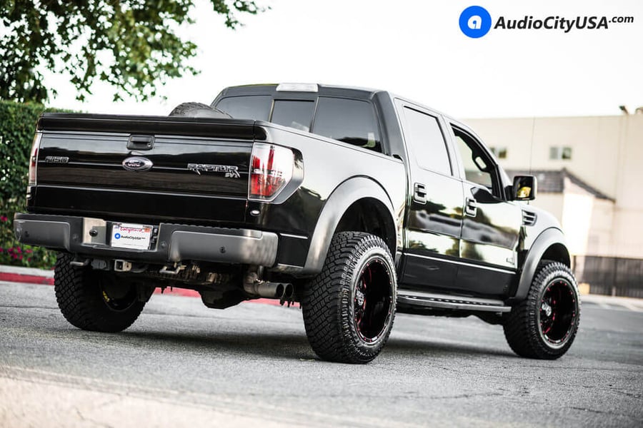 20" Scorpion Wheels SC-10 Gloss Black with Red Milled Rims
