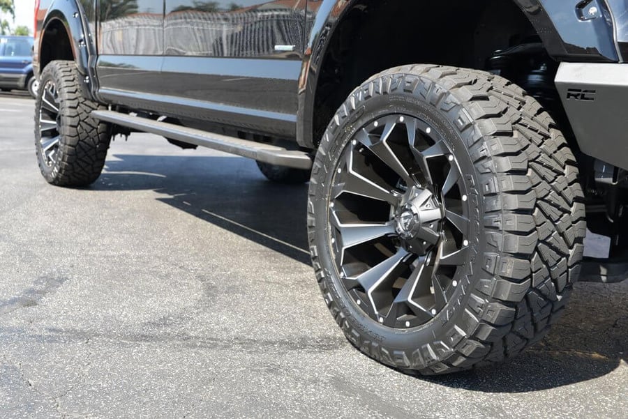 22″ Fuel Wheels D546 Assault