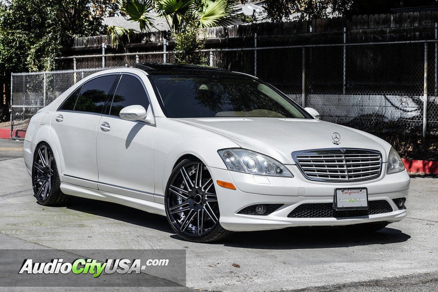 3_mercedes_benz_s550_22_road_force_wheels_rf11_glossy_black_audiocityusa-1024x684