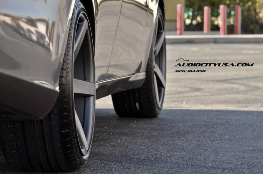 Mercedes Benz CLS 500 on 20