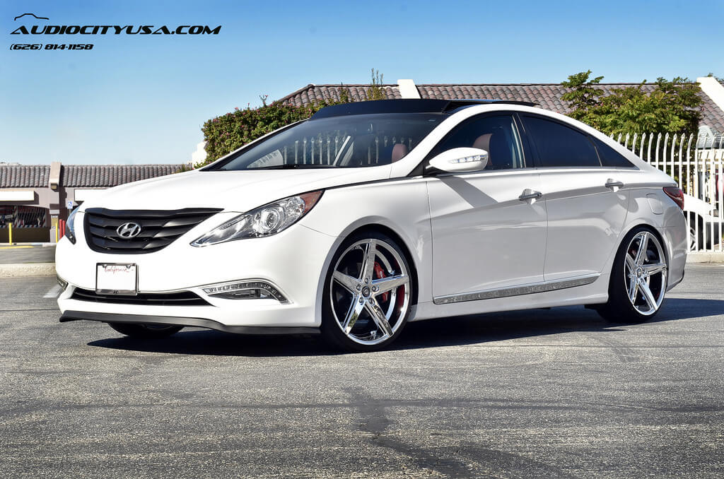 20″ Lexani R Four Chrome For 2013 Hyundai Sonata Limited | Lexani Tires