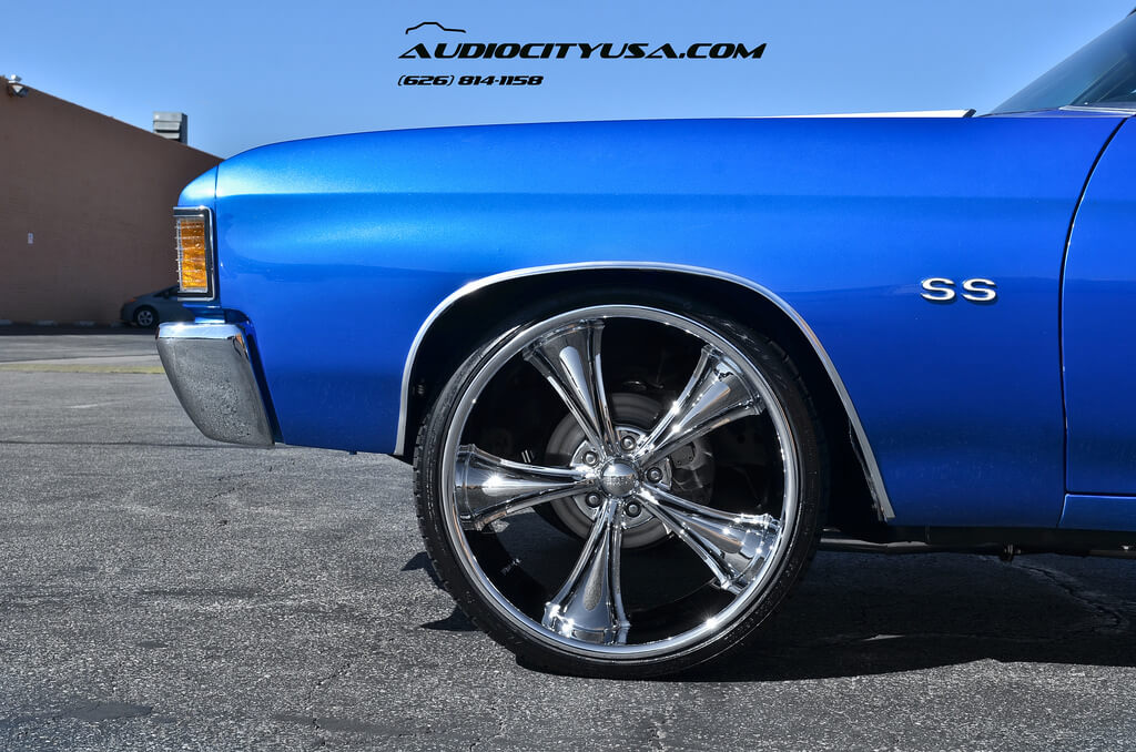 1972 Chevy Chevelle SS on 22" BOSS 338 Chrome | BLG083016 | Audio City