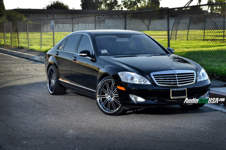 22″ Vertini Wheels Hennessey Black machine chrome for 2010 Mercedes ...