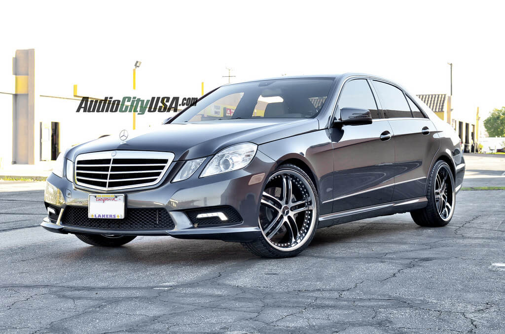 2011 Mercedes Benz E 350 W 212 on 20