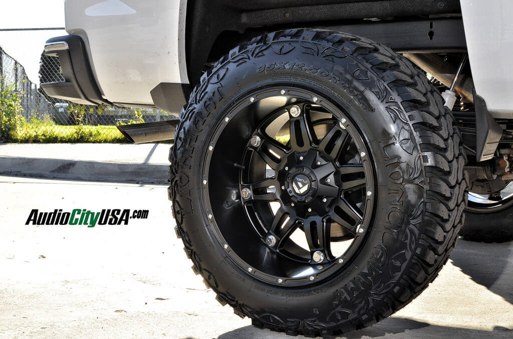 20″ Fuel Wheels Hostage with Matte Black Rims | 35×12.5×20 Lionclaw MT ...