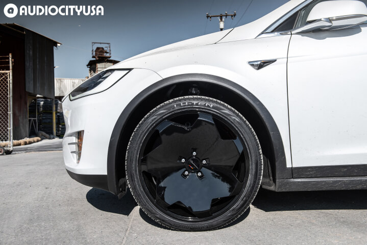 22" Giovanna Wheels Masiss Gloss Black