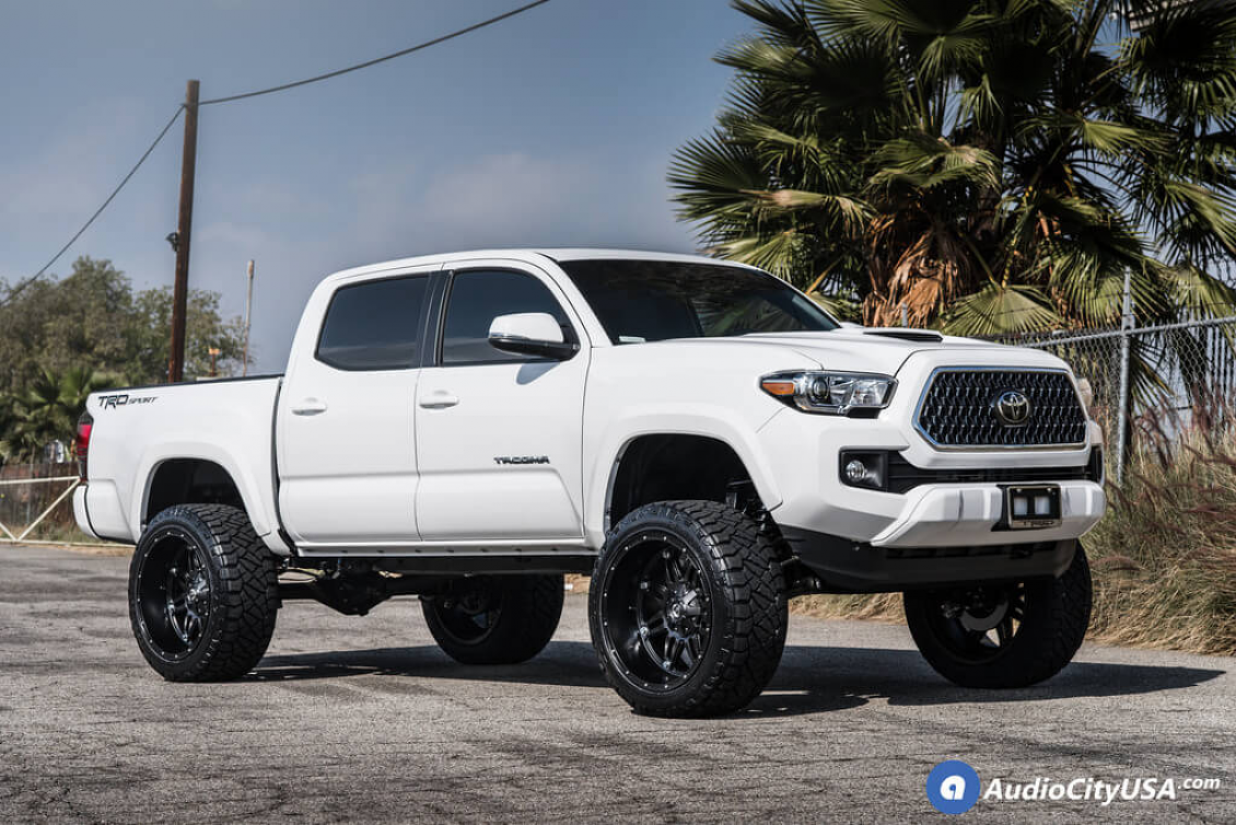 2018 Toyota Tacoma Fuel D531 Hostage 22 inch Wheels | Gallery