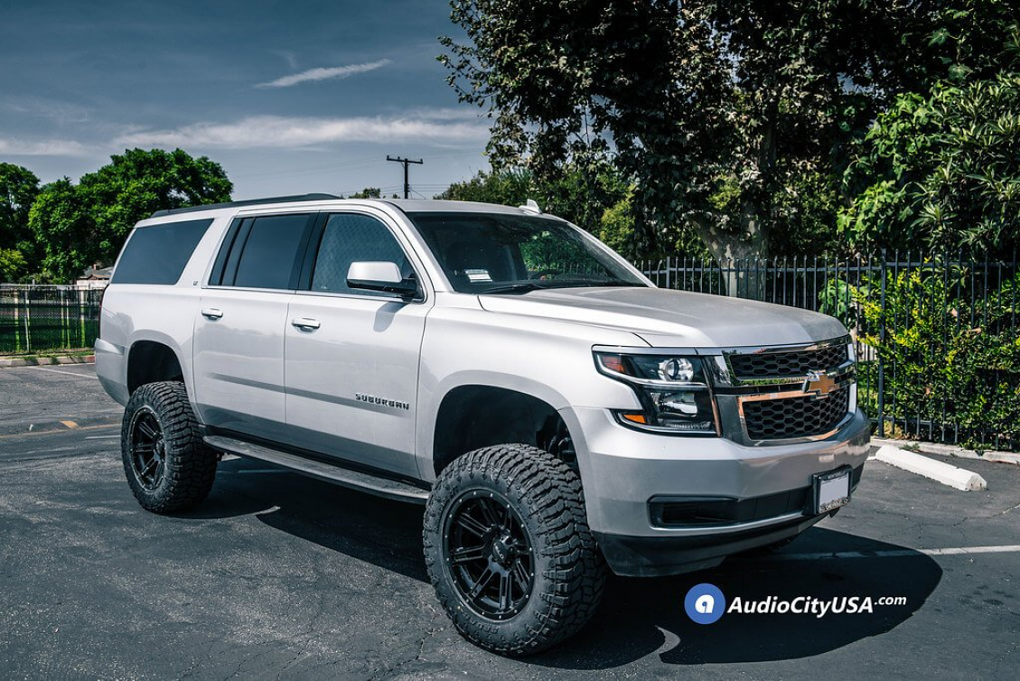 2018 Chevrolet Suburban Helo HE900 20 inch Wheels | Gallery | AudioCityUSA