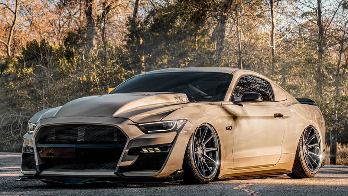 2018 Ford Mustang on 20