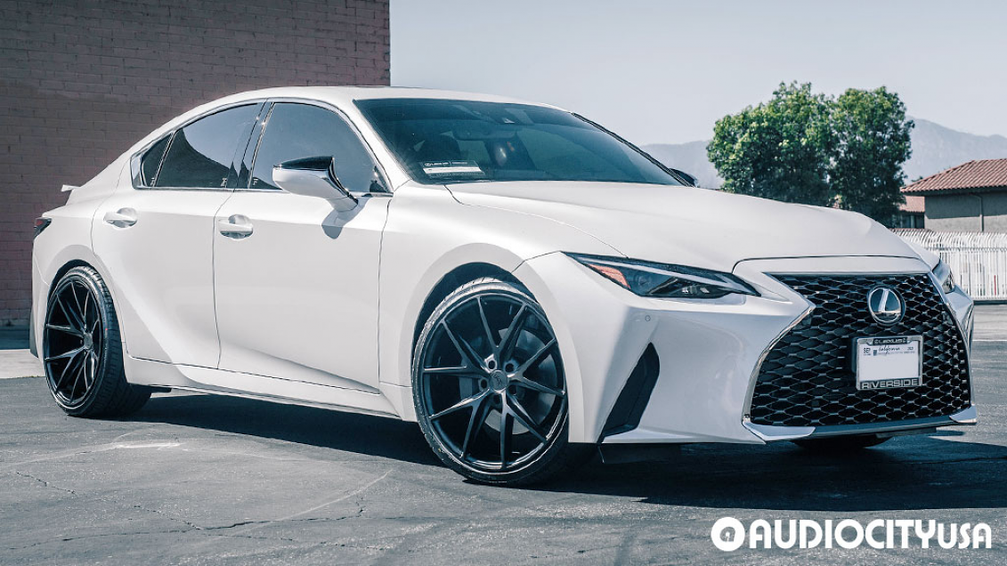 2021 Lexus IS Series on 20