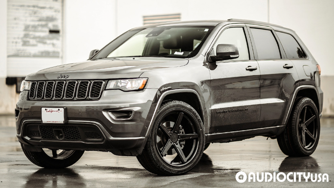 2022 Jeep Grand Cherokee on 22