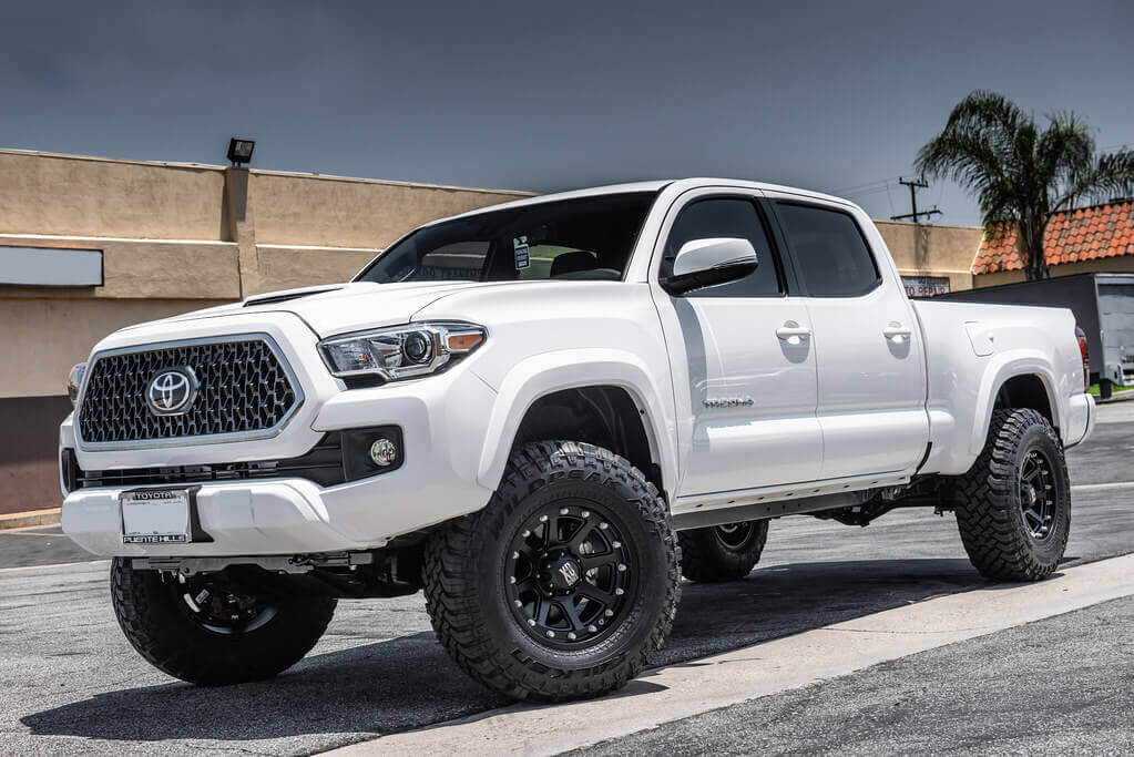 2019 Toyota Tacoma 17x9" Wheels+Tires+Suspension Package Deal #PKG083