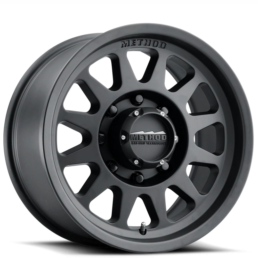 17" Method Wheels 704 HD Matte Black Off-Road Rims